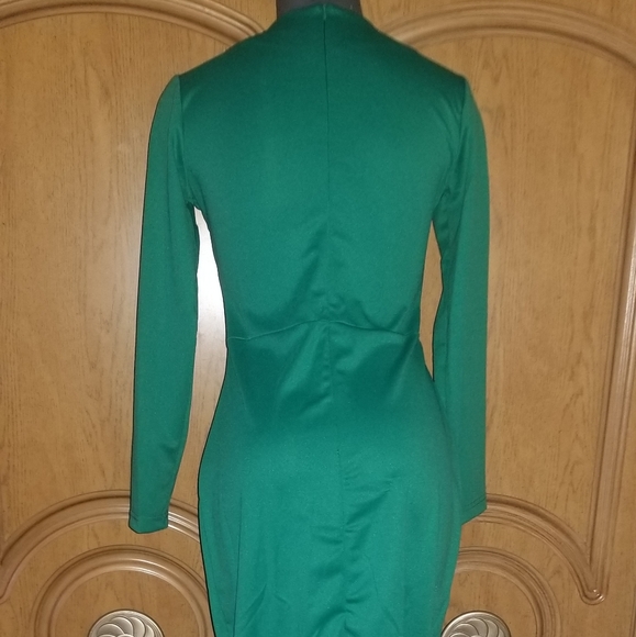 FATE LONDON MIDI DRESS - Picture 5 of 9